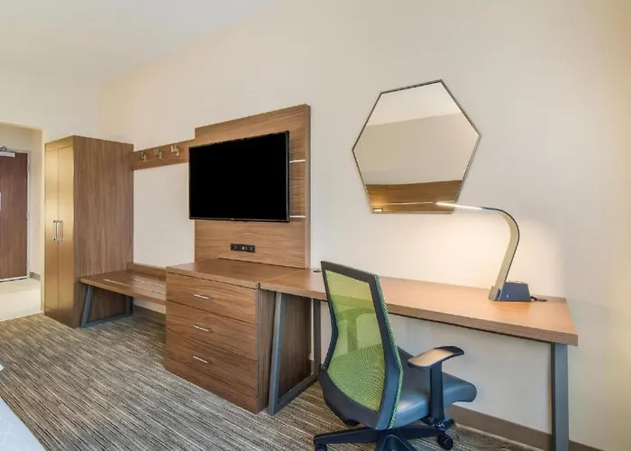 Holiday Inn Express & Suites - Asheboro By Ihg